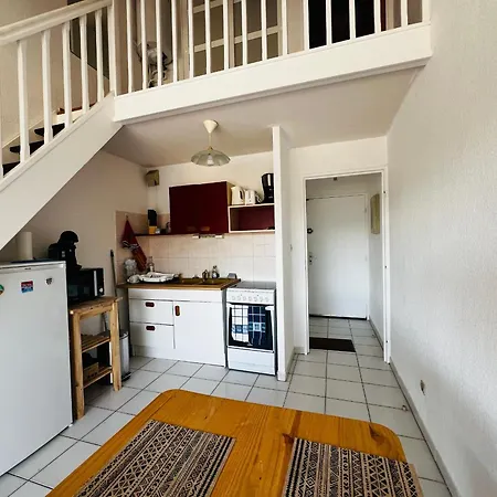 Apartamento T2 Avec Parking - - Fr-1-309-559 *